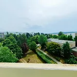 Demakorihome, Uniklinik & Vor Der Tuer