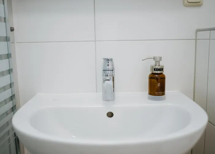 Demakorihome, Uniklinik & Vor Der Tuer Appartement *